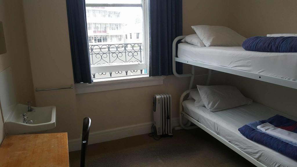 Crashpalace Backpackers Нейпир Экстерьер фото